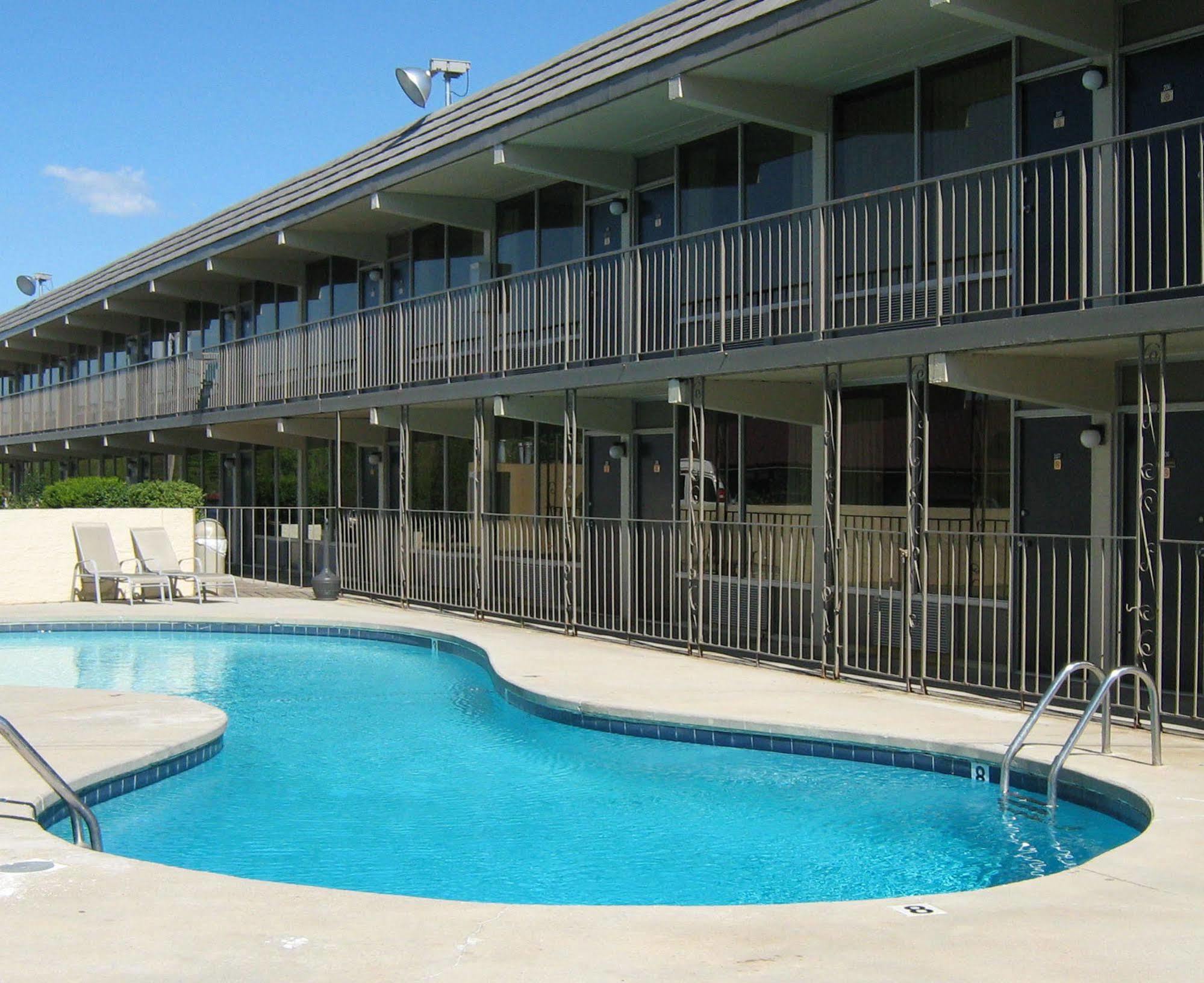 Alcoa Inn Exterior photo